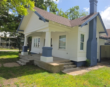 101 N N Hackberry - Photo Thumbnail 2