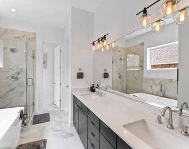 5823 Dolores Street - Photo Thumbnail 4
