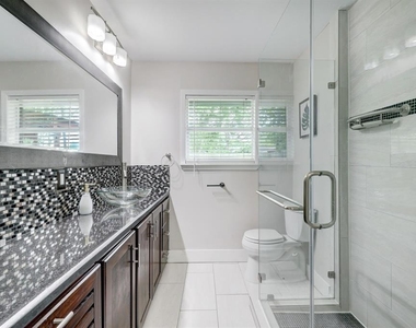 6837 Concho Street - Photo Thumbnail 11