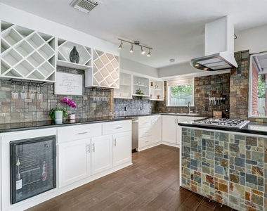 6837 Concho Street - Photo Thumbnail 7