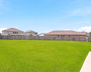 16203 Centennial Light Drive - Photo Thumbnail 35