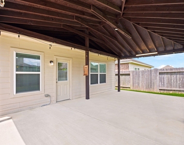 16203 Centennial Light Drive - Photo Thumbnail 35
