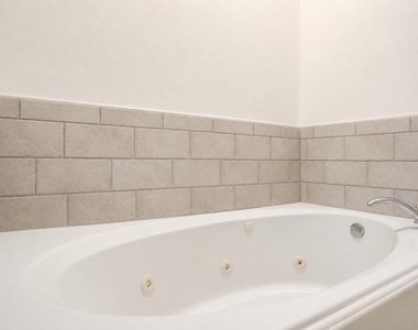 1412 Castle Court - Photo Thumbnail 20