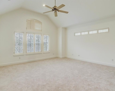 1412 Castle Court - Photo Thumbnail 14