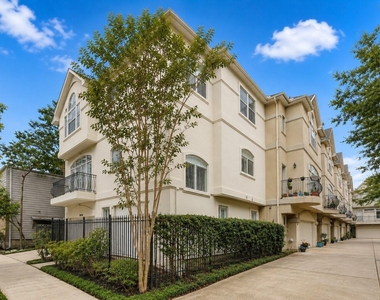 1412 Castle Court - Photo Thumbnail 1