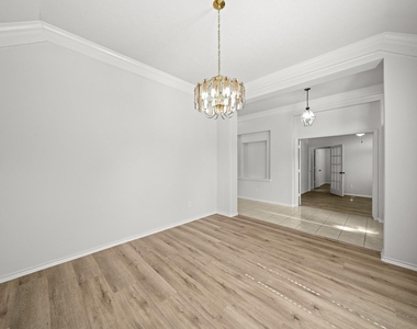 2415 Wyckchester Drive - Photo Thumbnail 5