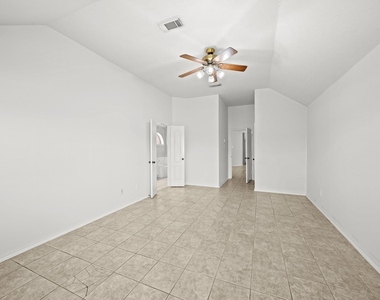 2415 Wyckchester Drive - Photo Thumbnail 14