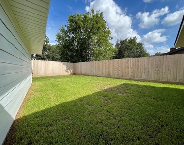 10903 Albury Drive - Photo Thumbnail 22