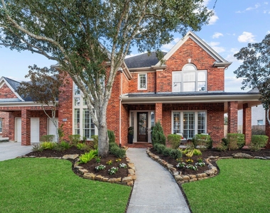 2822 Taylorcrest - Photo Thumbnail 1