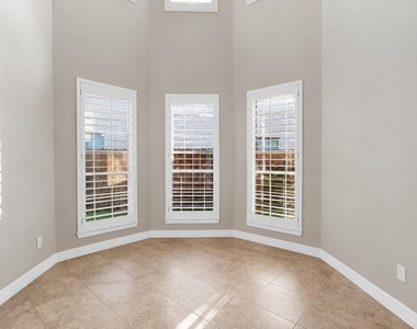 2822 Taylorcrest - Photo Thumbnail 14