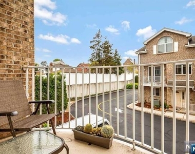 630 Valley Brook - Photo Thumbnail 20