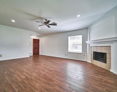 14603 Gearen Court - Photo Thumbnail 3