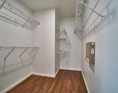 14603 Gearen Court - Photo Thumbnail 11