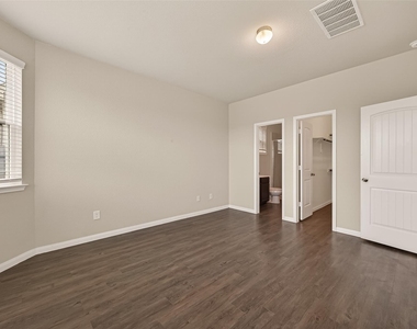 24902 Signorelli Way - Photo Thumbnail 12