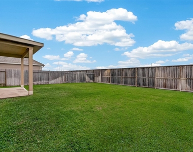24902 Signorelli Way - Photo Thumbnail 13