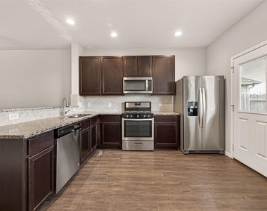 24902 Signorelli Way - Photo Thumbnail 9