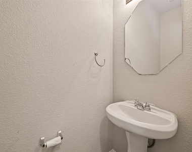 24902 Signorelli Way - Photo Thumbnail 38