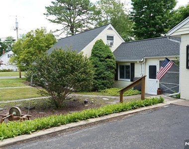 59 Pine - Photo Thumbnail 1