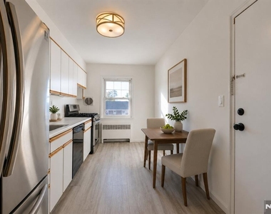 255 Bogert - Photo Thumbnail 6