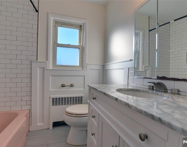 255 Bogert - Photo Thumbnail 9