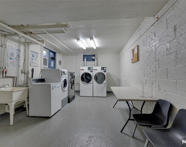 255 Bogert - Photo Thumbnail 14