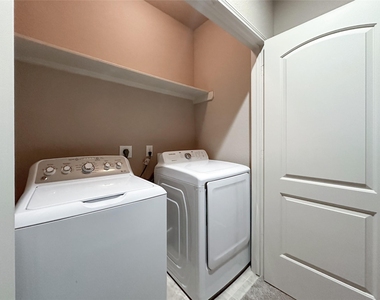 16771 Mammoth Springs Drive - Photo Thumbnail 19