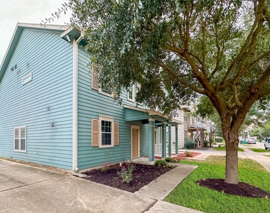 16771 Mammoth Springs Drive - Photo Thumbnail 31