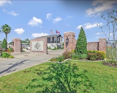 5527 Cuerta Street - Photo Thumbnail 16