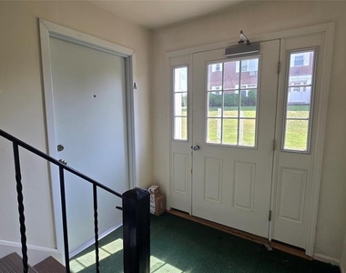 24 Rolling Ridge - Photo Thumbnail 2