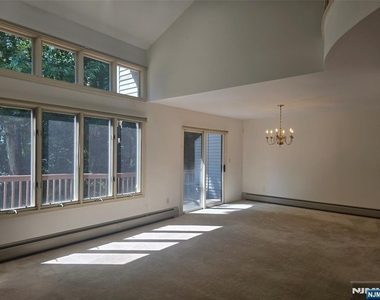 87 Lakeview - Photo Thumbnail 3