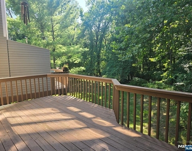 87 Lakeview - Photo Thumbnail 33
