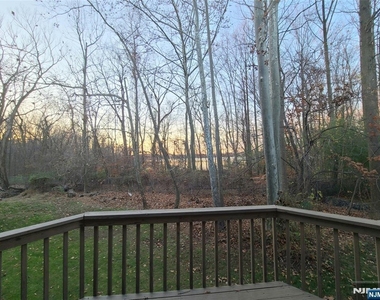 87 Lakeview - Photo Thumbnail 36