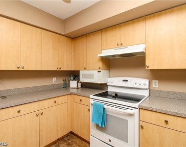 8659 River Homes Lane - Photo Thumbnail 10