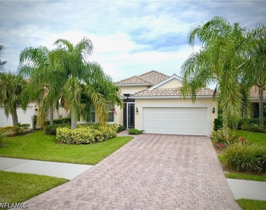 8578 Veronawalk Circle - Photo Thumbnail 17