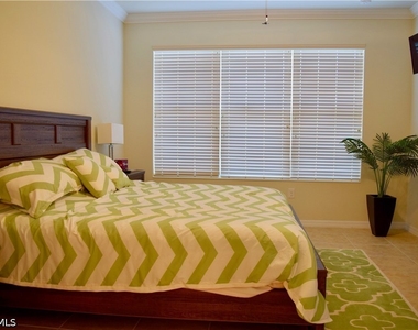 8578 Veronawalk Circle - Photo Thumbnail 6
