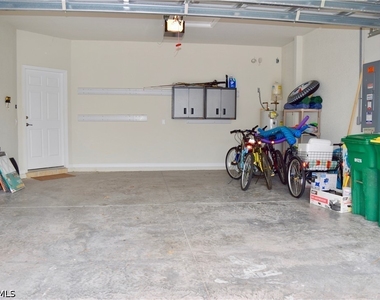 8578 Veronawalk Circle - Photo Thumbnail 12