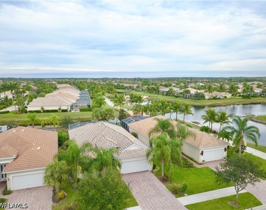 8578 Veronawalk Circle - Photo Thumbnail 14