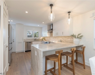 320 14th Avenue S - Photo Thumbnail 7