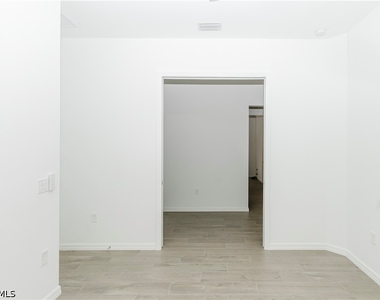 5415 Pikewood Court - Photo Thumbnail 8