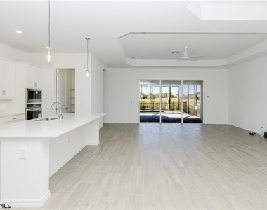 5415 Pikewood Court - Photo Thumbnail 13