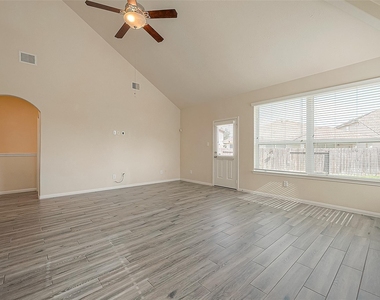 3403 Lilac Ranch Drive - Photo Thumbnail 15