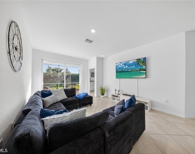 2196 Dragonfruit Way - Photo Thumbnail 4