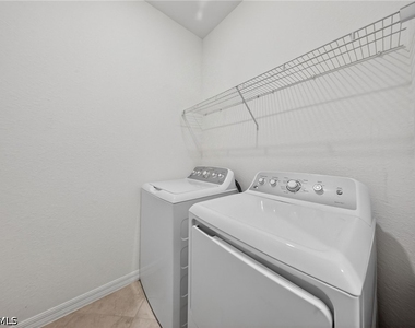 2196 Dragonfruit Way - Photo Thumbnail 18
