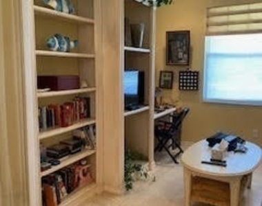 7832 Meridan Court - Photo Thumbnail 14
