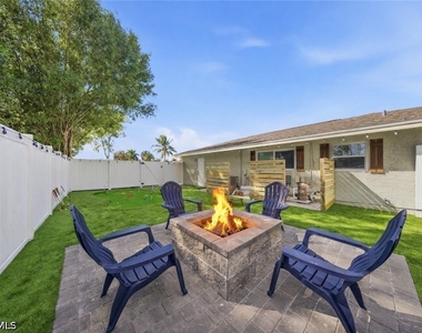 2473 Poinciana Street - Photo Thumbnail 20