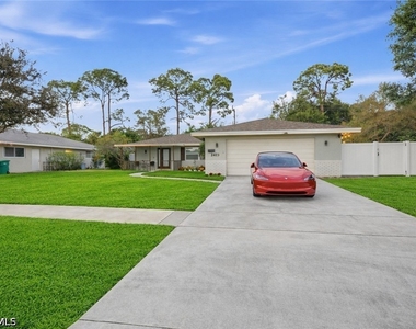 2473 Poinciana Street - Photo Thumbnail 4