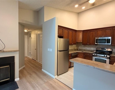 602 Lilac - Photo Thumbnail 5