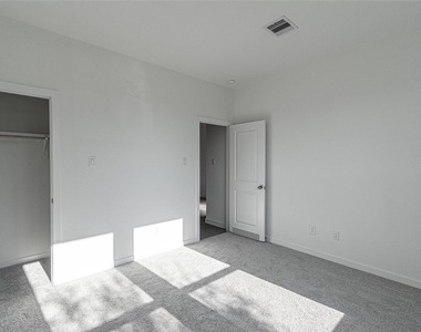 3022 Palm Branch - Photo Thumbnail 23