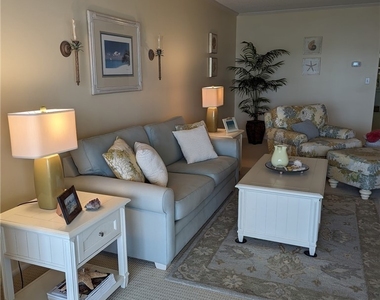 3400 Gulf Shore Boulevard N - Photo Thumbnail 2
