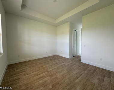 1421 Ne 17th Avenue - Photo Thumbnail 7